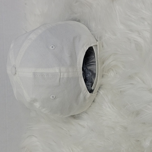 PUKKA ARIZONA Biltmore Golf Club White and‎ Gray Hat - Picture 4 of 7